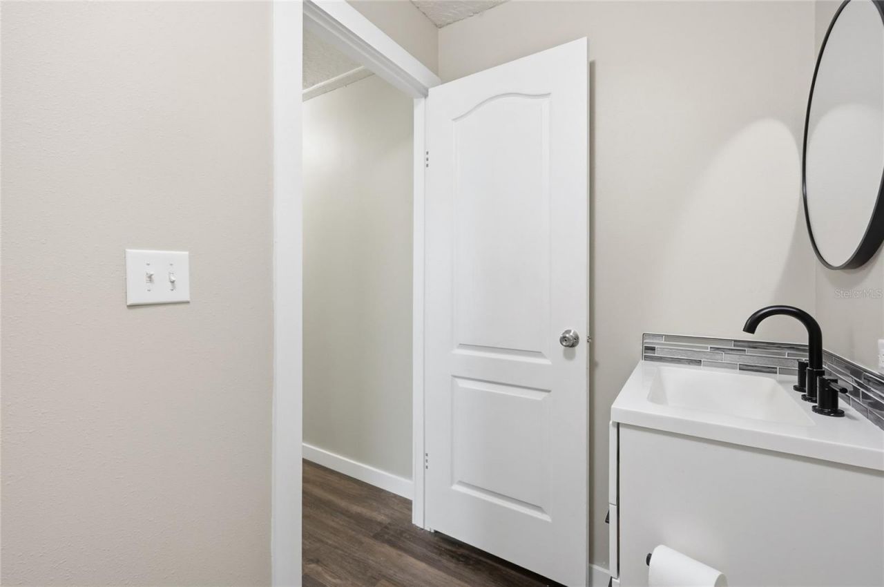45861 Raccoon Street, Paisley, FL 32767 Photo