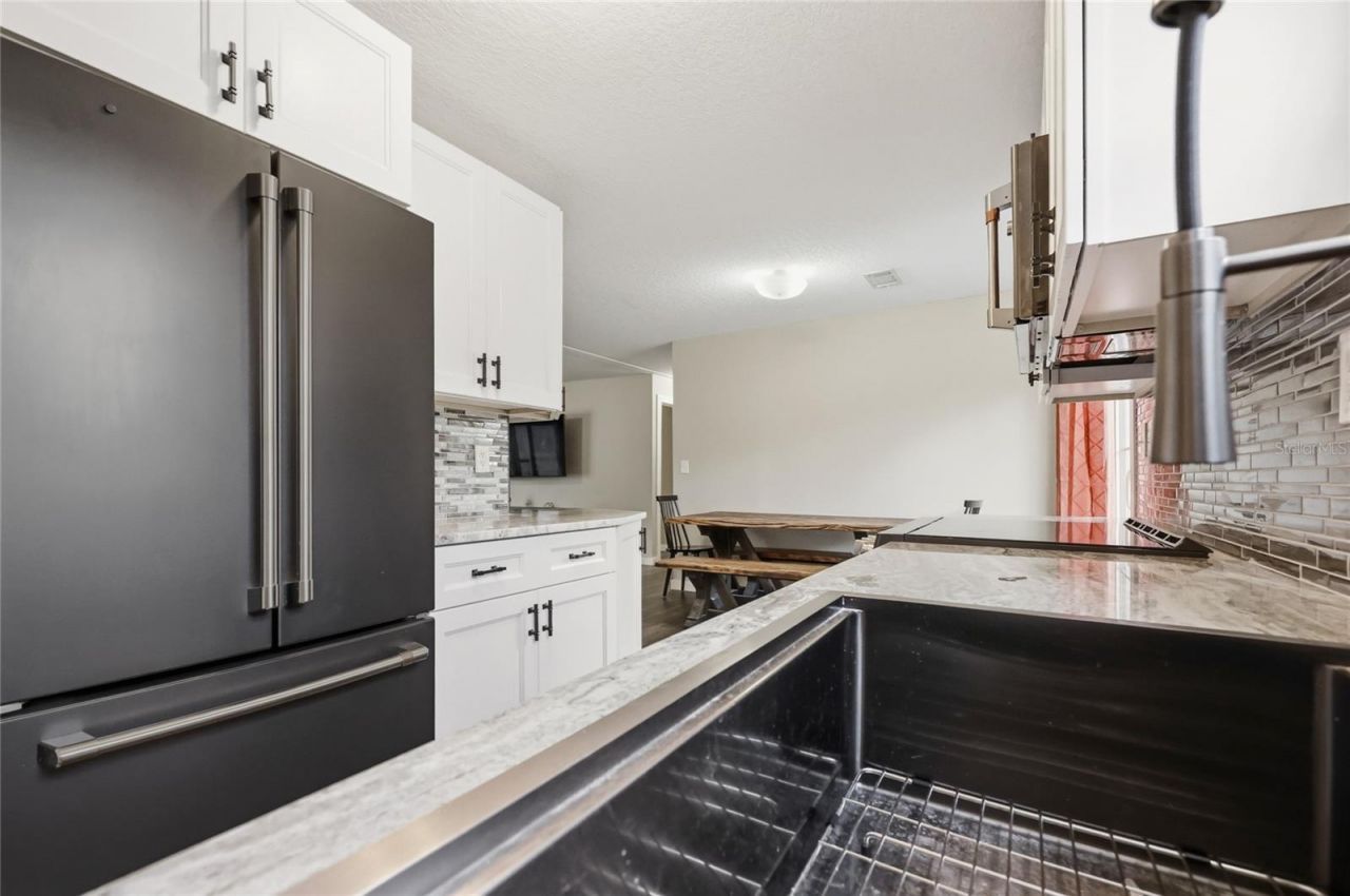 45861 Raccoon Street, Paisley, FL 32767 Photo