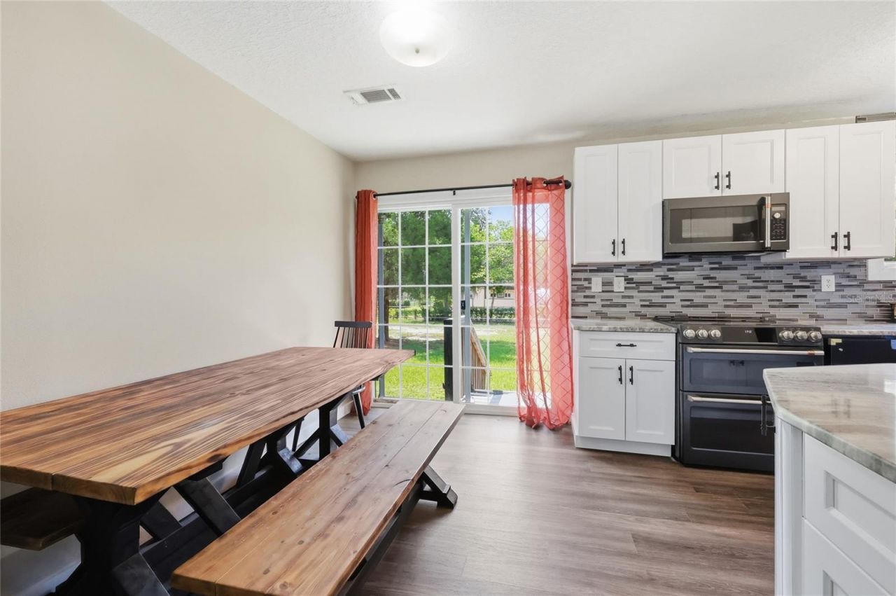 45861 Raccoon Street, Paisley, FL 32767 Photo