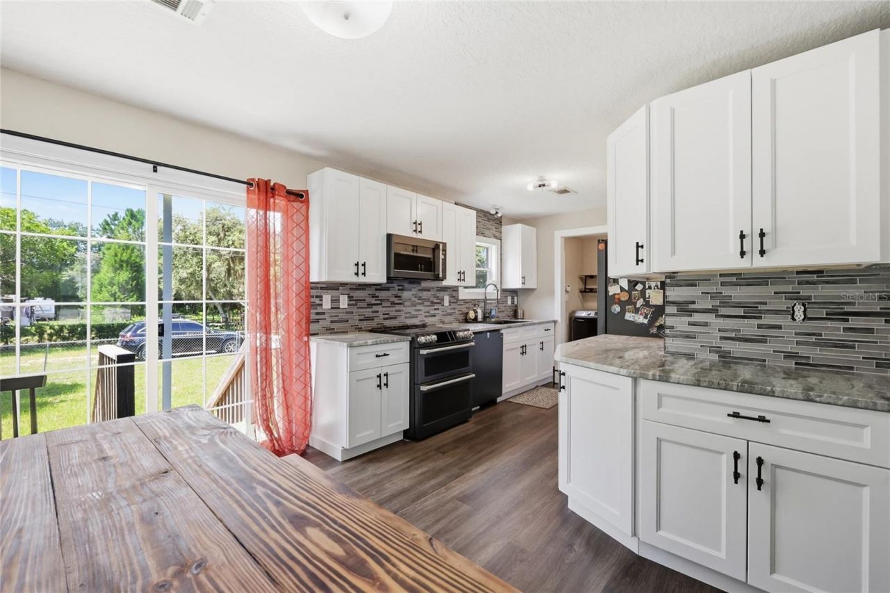 45861 Raccoon Street, Paisley, FL 32767 Photo