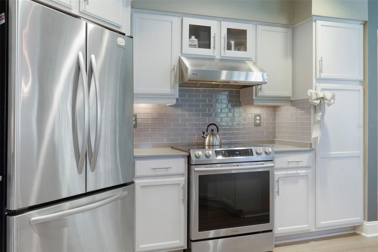 4834 Windmill Palm Terrace Ne, Saint Petersburg, FL 33703 Photo