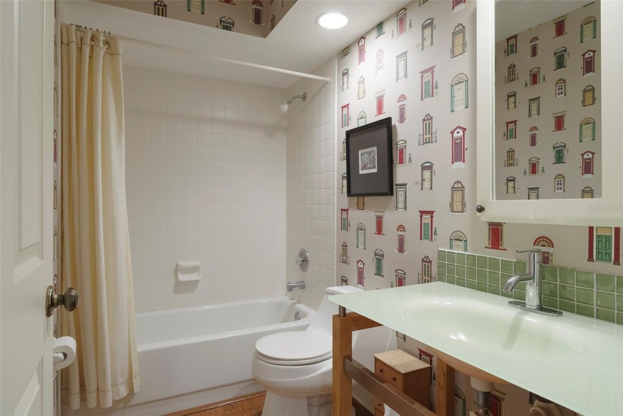 4834 Windmill Palm Terrace Ne, Saint Petersburg, FL 33703 Photo