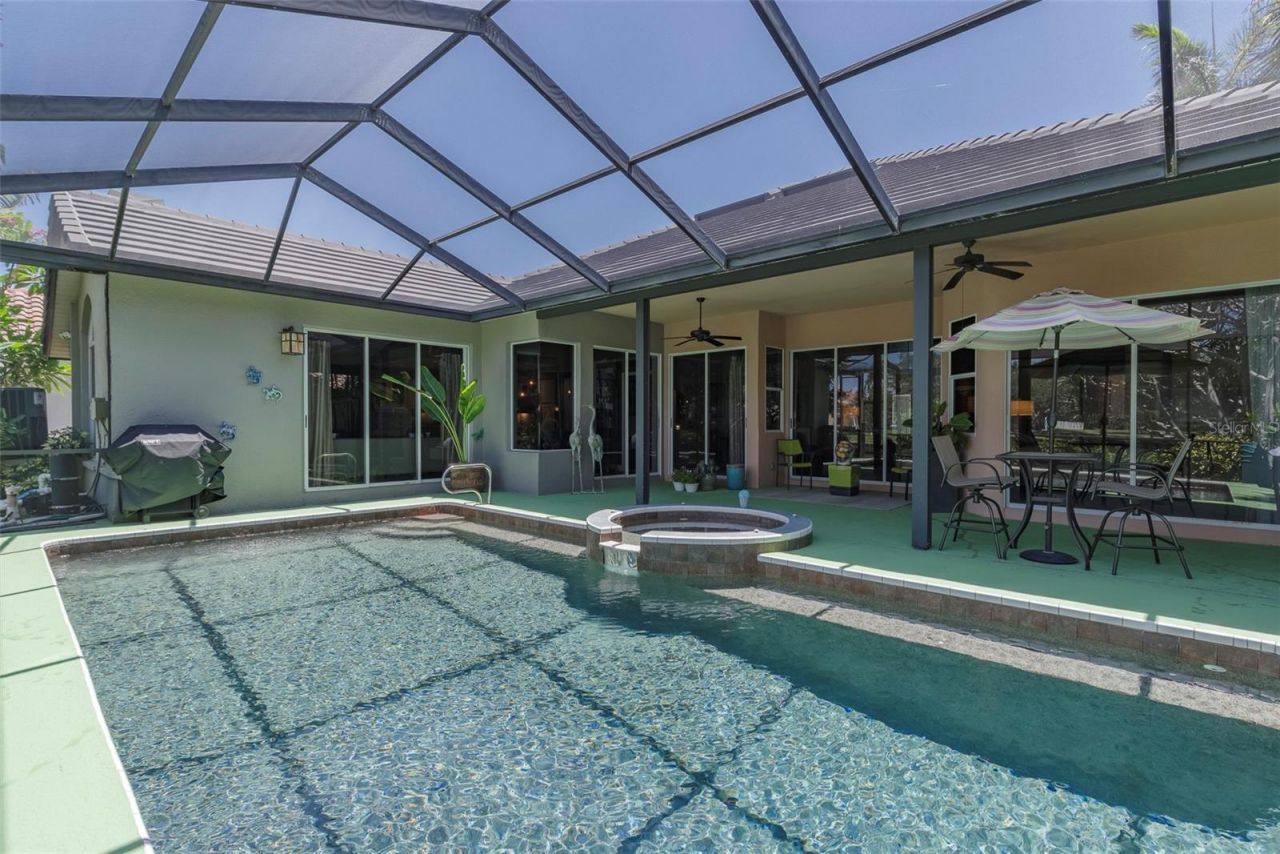 4834 Windmill Palm Terrace Ne, Saint Petersburg, FL 33703 Photo