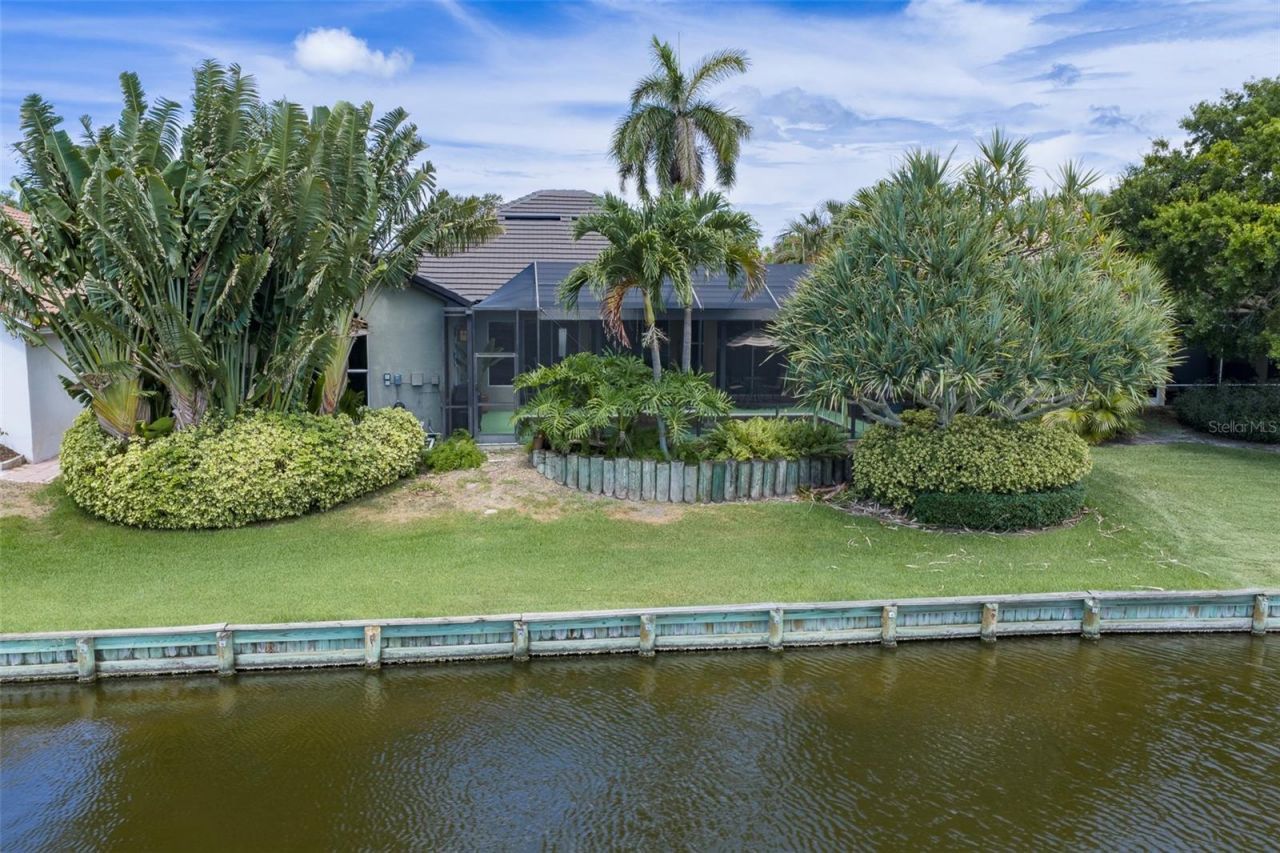 4834 Windmill Palm Terrace Ne, Saint Petersburg, FL 33703 Photo