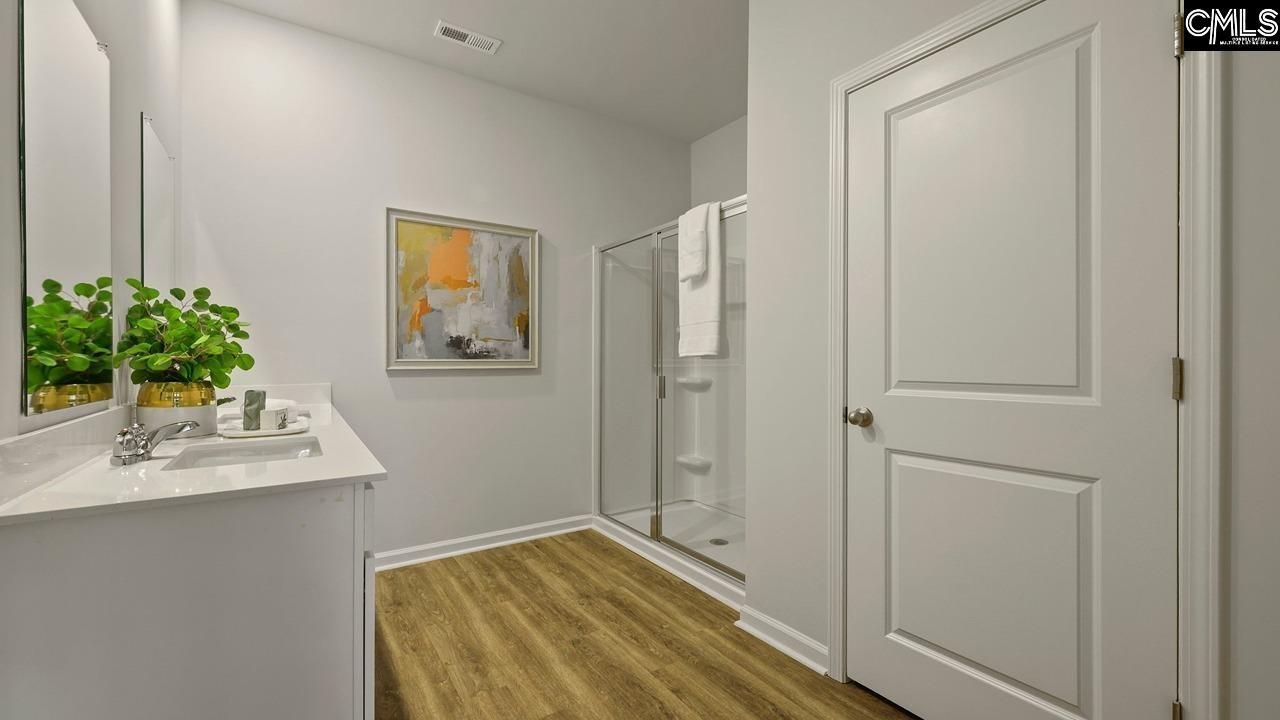 142 Cantley Way Photo 7