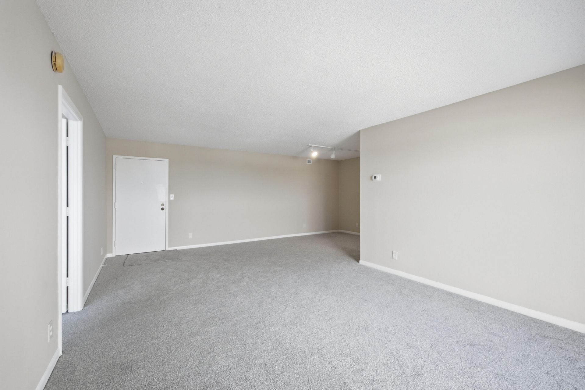 2841 N Ocean Boulevard, Unit 1503, Fort Lauderdale, FL 33308 Photo