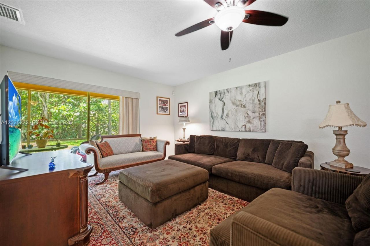 6086 Southard St, West Palm Beach, FL 33411 Photo
