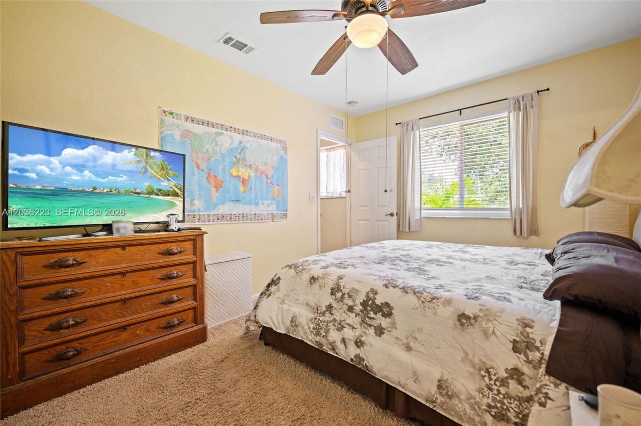 6086 Southard St, West Palm Beach, FL 33411 Photo