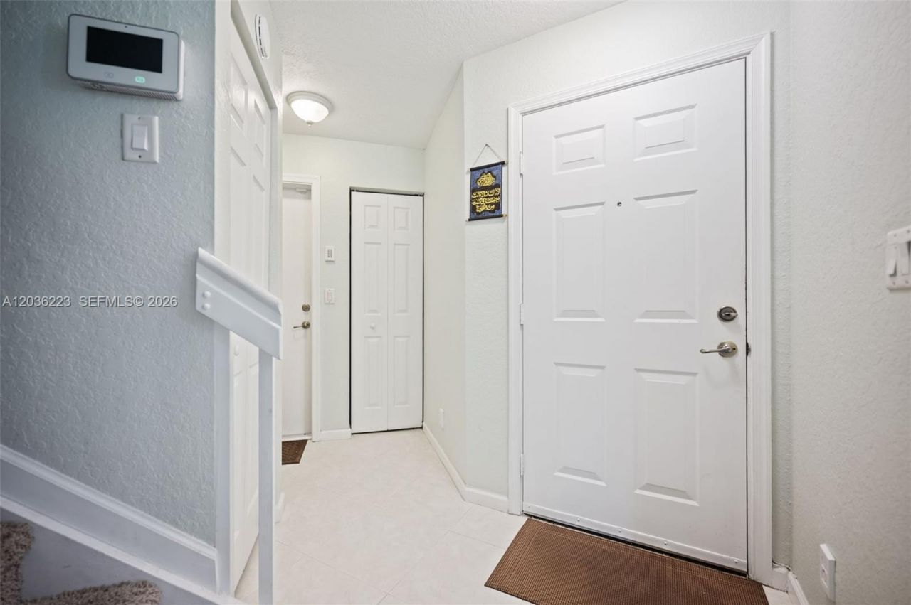 6086 Southard St, West Palm Beach, FL 33411 Photo