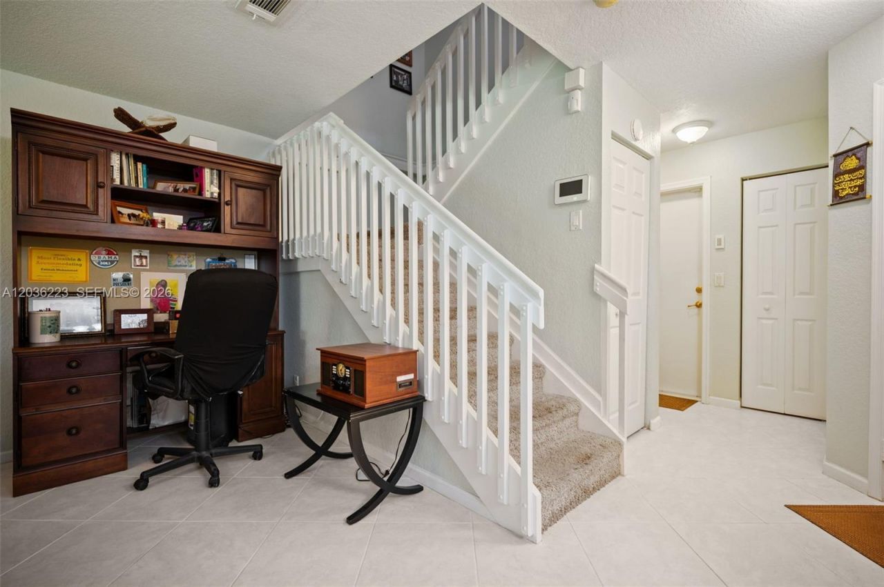 6086 Southard St, West Palm Beach, FL 33411 Photo