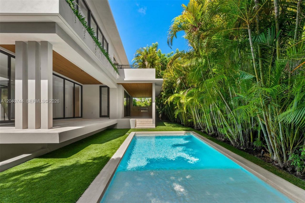 165 Hampton Ln , Key Biscayne, FL 33149 Photo