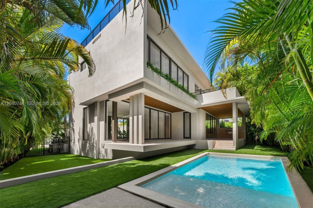 165 Hampton Ln , Key Biscayne, FL 33149 Photo
