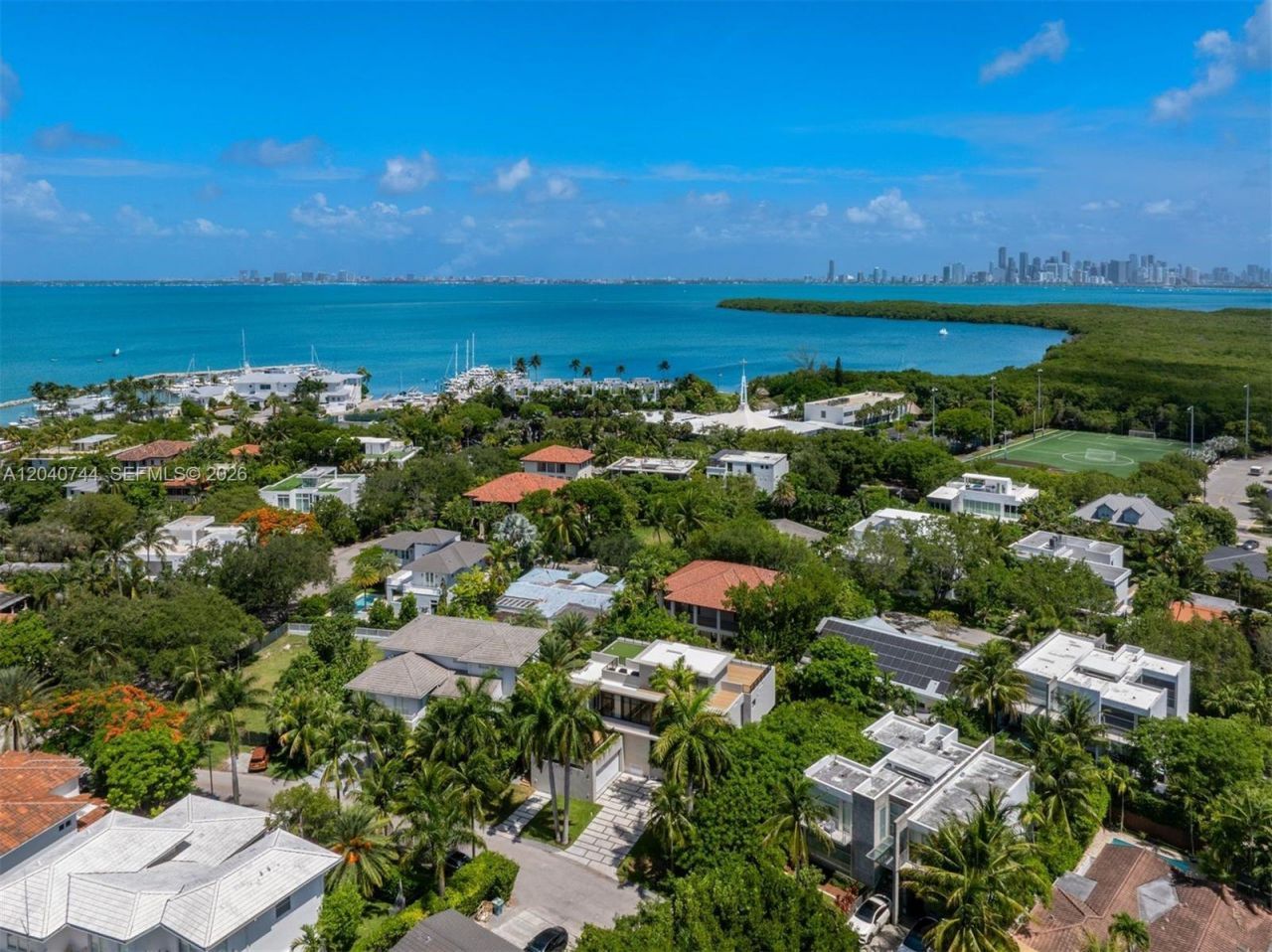 165 Hampton Ln , Key Biscayne, FL 33149 Photo