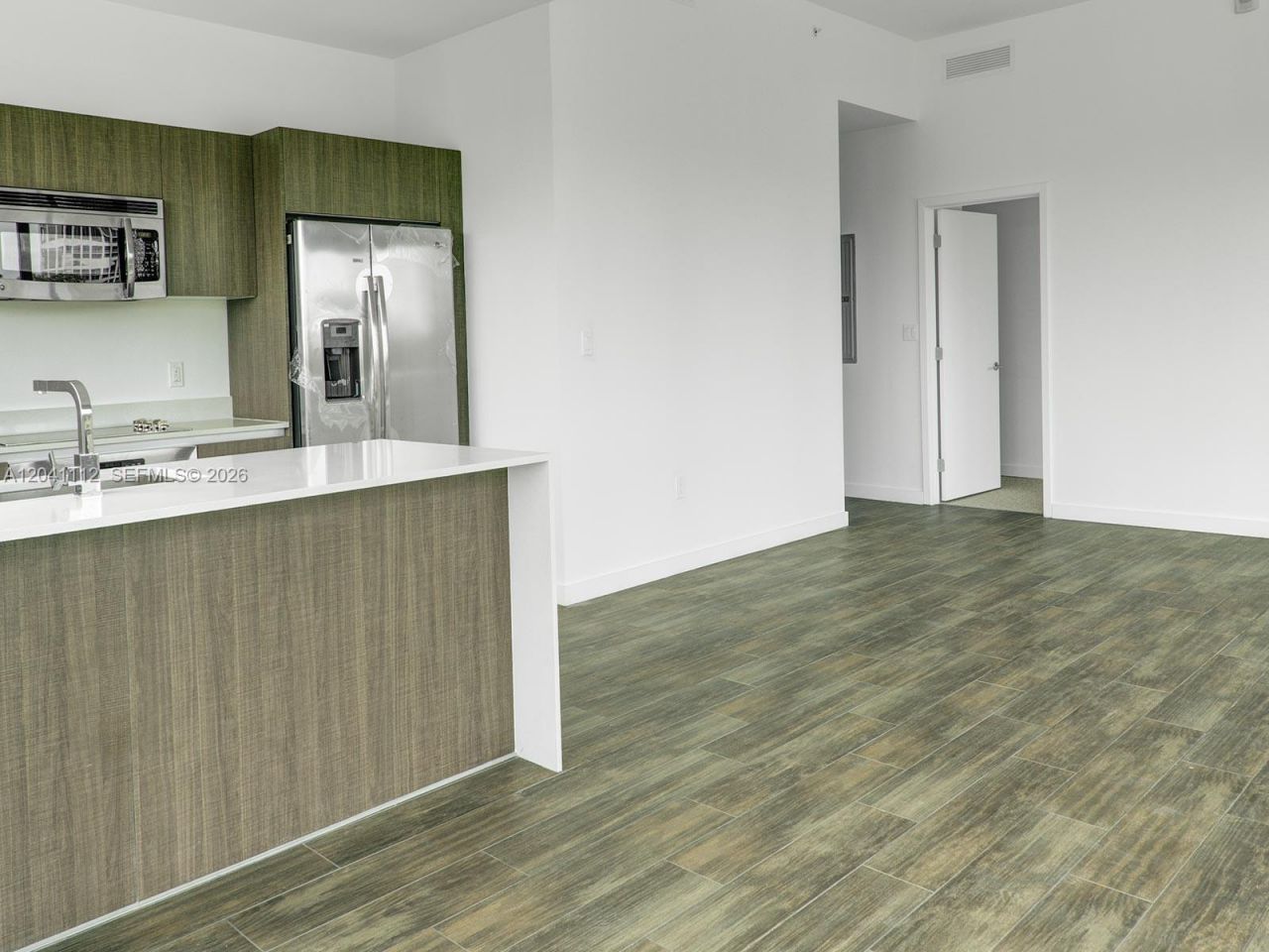 1600 SW 1st Ave, Unit 401, Miami, FL 33129 Photo