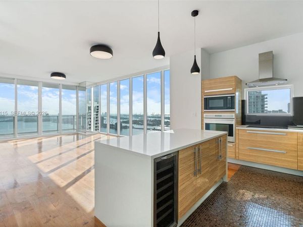 2020 N Bayshore Dr , Unit 3510, Miami, FL 33137