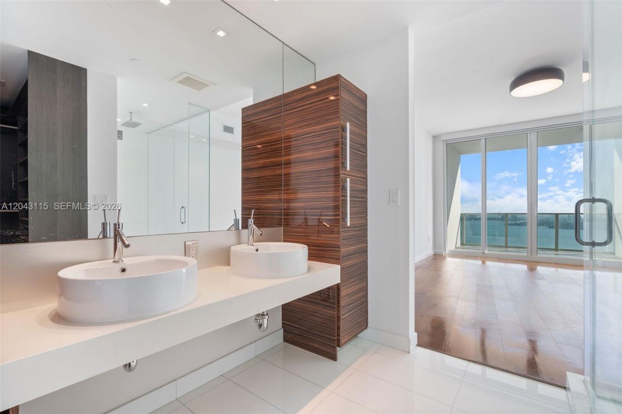 2020 N Bayshore Dr , Unit 3510, Miami, FL 33137 Photo