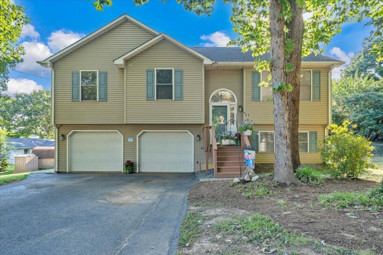 551 Sexton Ave, Salem, VA 24153 Main Photo