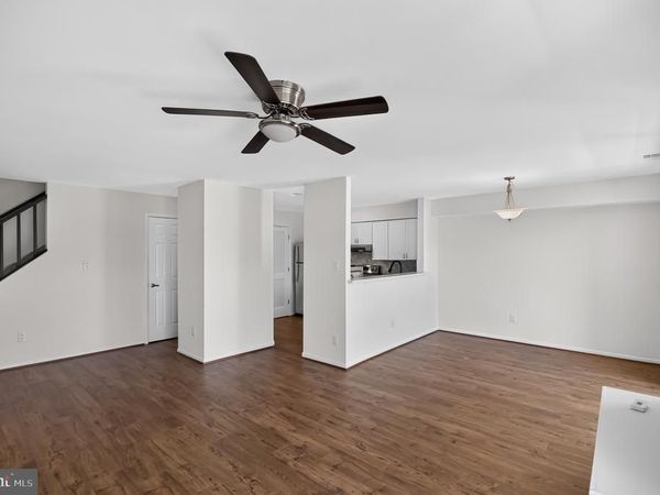 1056 WARWICK, STERLING, VA 20164