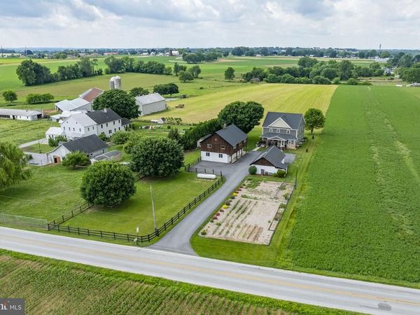 346 LYNWOOD ROAD , BIRD IN HAND, PA 17505