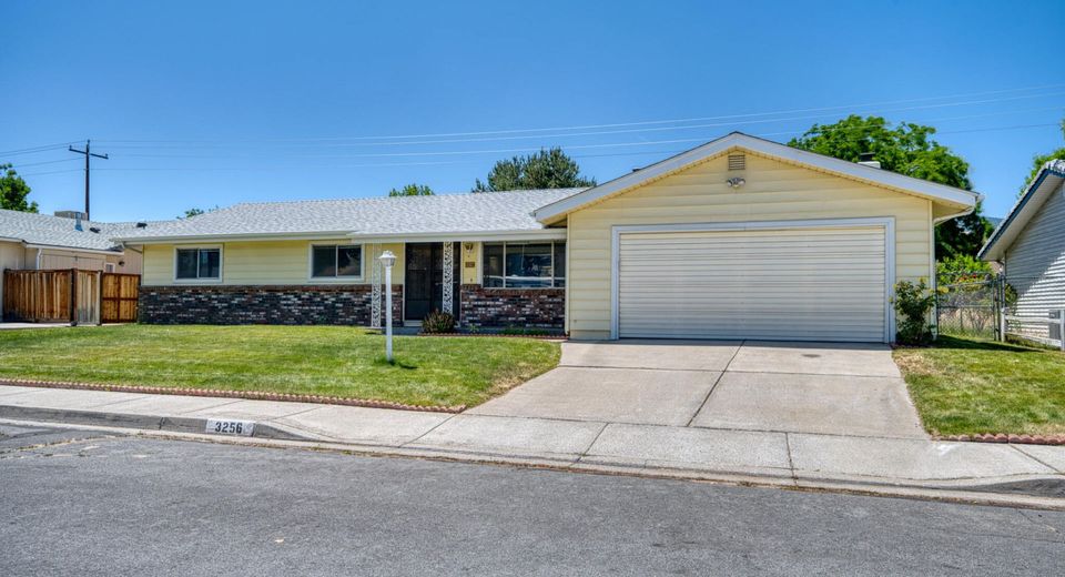 3256 Dilday Drive, Carson City, NV 89701 Photo
