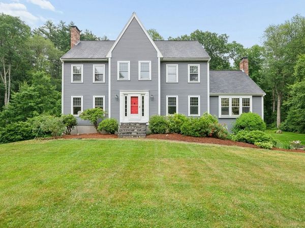 10 Sadler Road, Upton, MA 01568