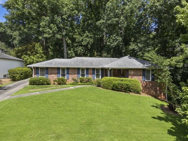 4870 Lansbury Drive , Sandy Springs, GA 30342