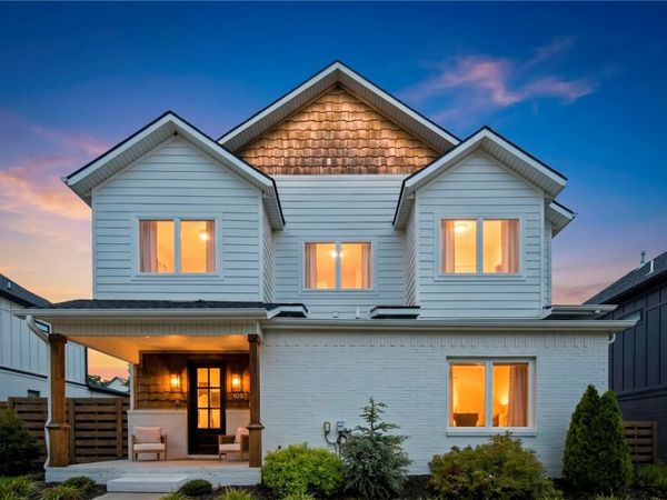 105 NW Ozark Way, Bentonville, AR 72712