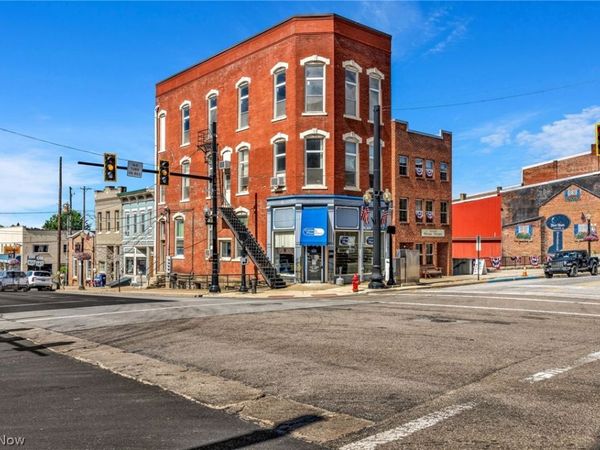 102 W Main Street , Barnesville, OH 43713