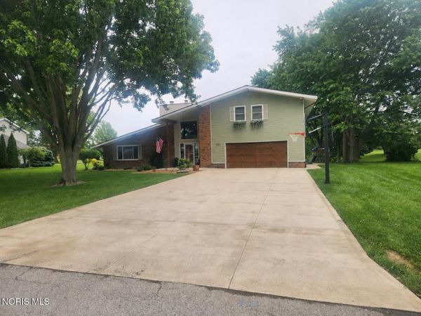 191 Norbert Drive , Fremont, OH 43420