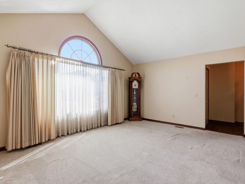1703 Fox Ridge Drive, Springfield, OH 45503 Photo 7
