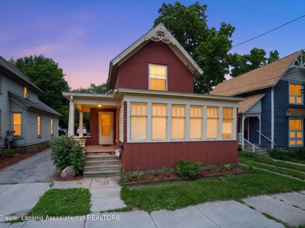 1223 N Washington, Lansing, MI 48906