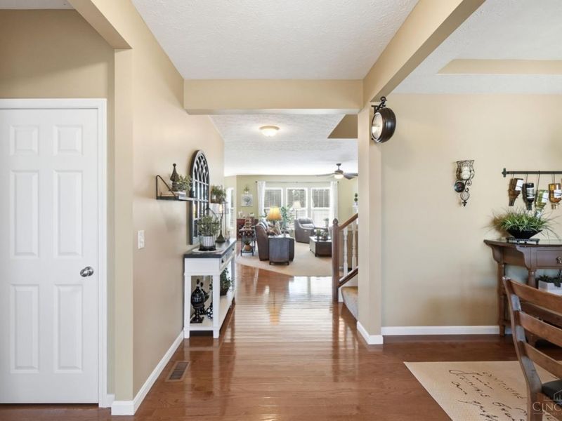 7528 Hargus Drive, Hamilton Twp, OH 45039 Photo 9