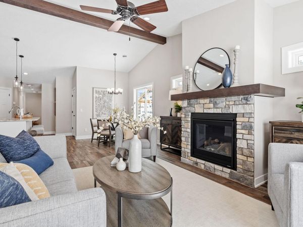 2321 17th Avenue E, North Saint Paul, MN 55109