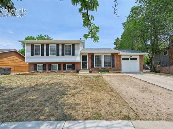 4510 Melville Drive, Colorado Springs, CO 80916