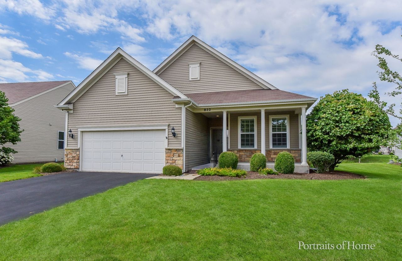 832 Colchester Drive, Oswego, IL 60543 Main Photo