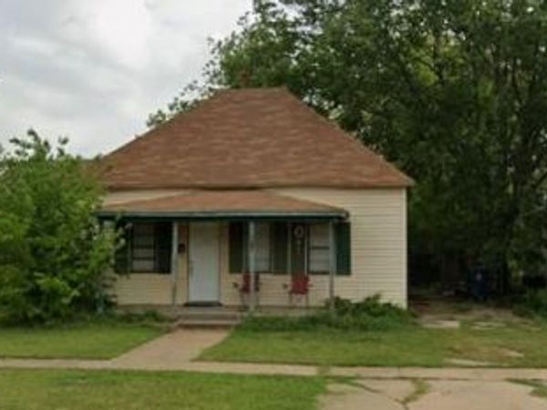 211 W Main Street, Edmond, OK 73003