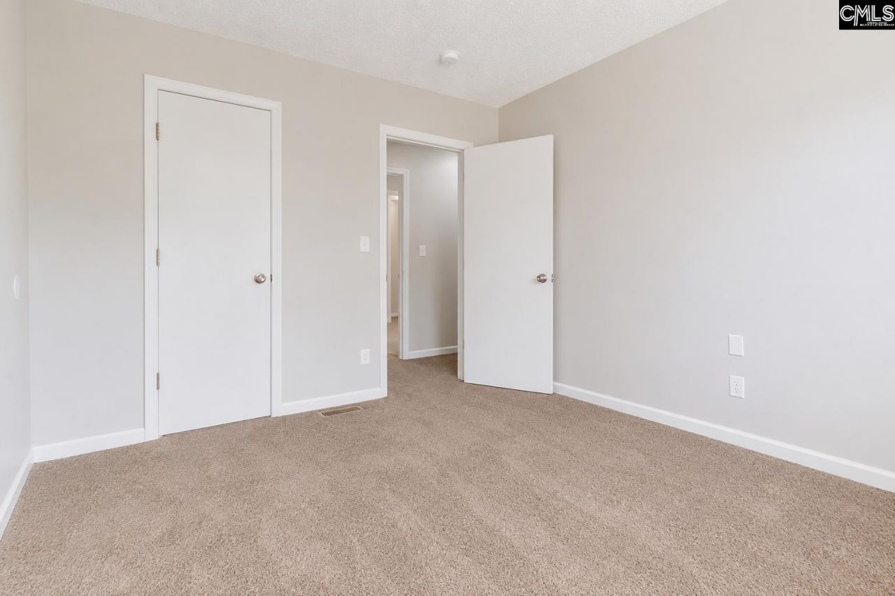 1113 & 1115 Brown Boulevard  Photo 11