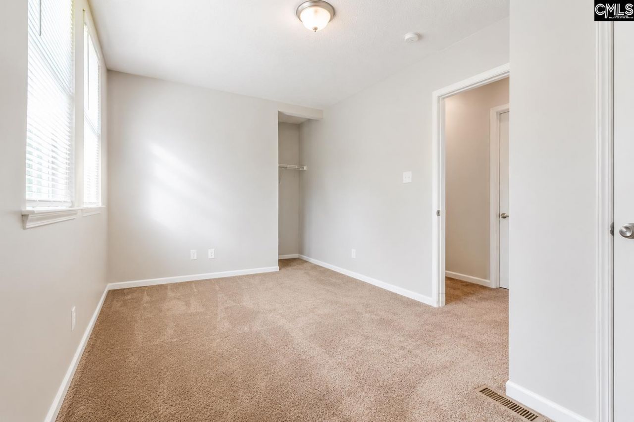 1113 & 1115 Brown Boulevard  Photo 14