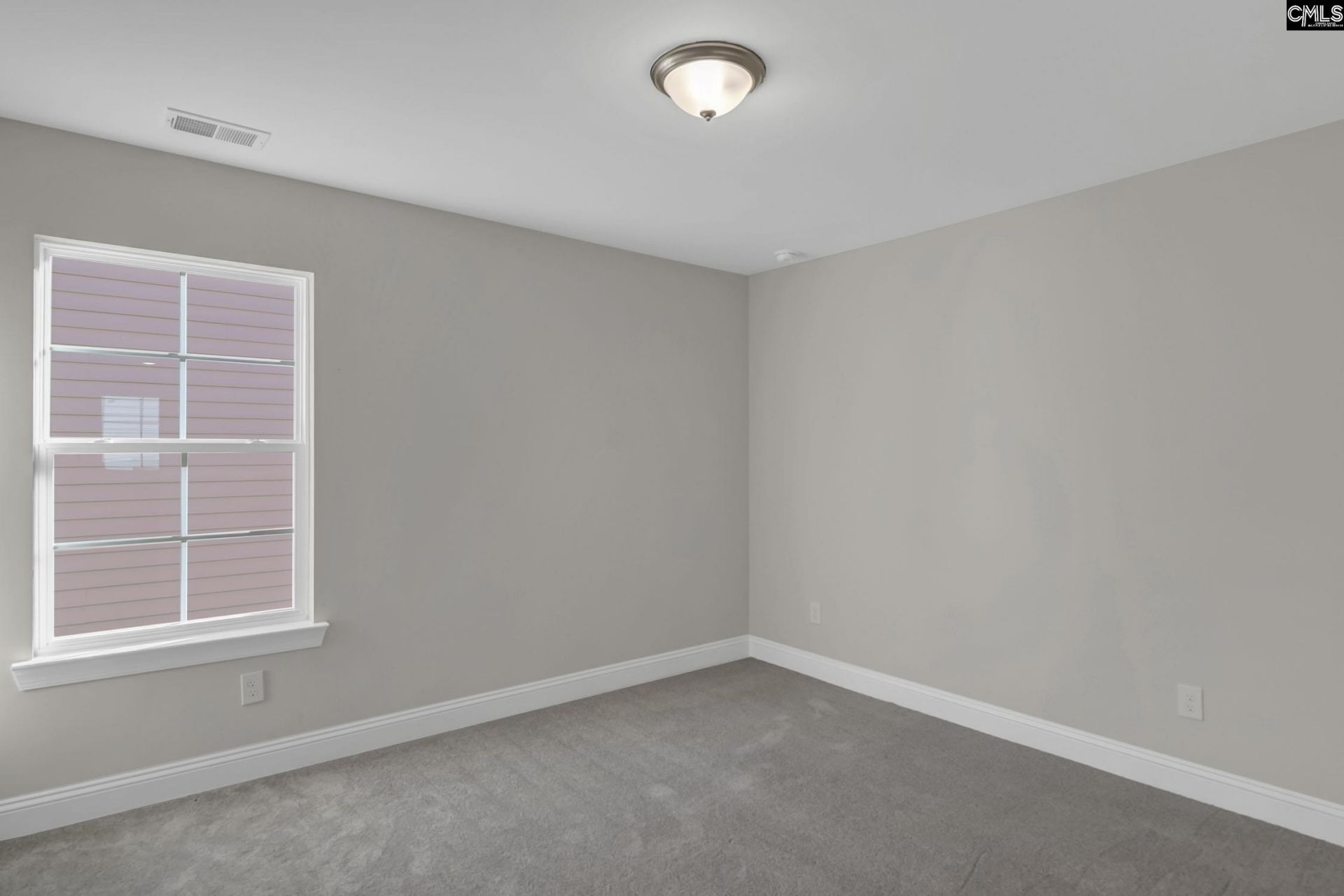 635 Thunder Gulch Avenue Photo 29