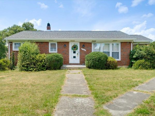 3707 Colonial AVE, Roanoke, VA 24018
