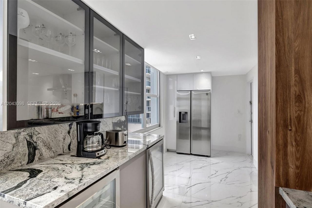 2751 S Ocean Dr , Unit 404N, Hollywood, FL 33019 Photo