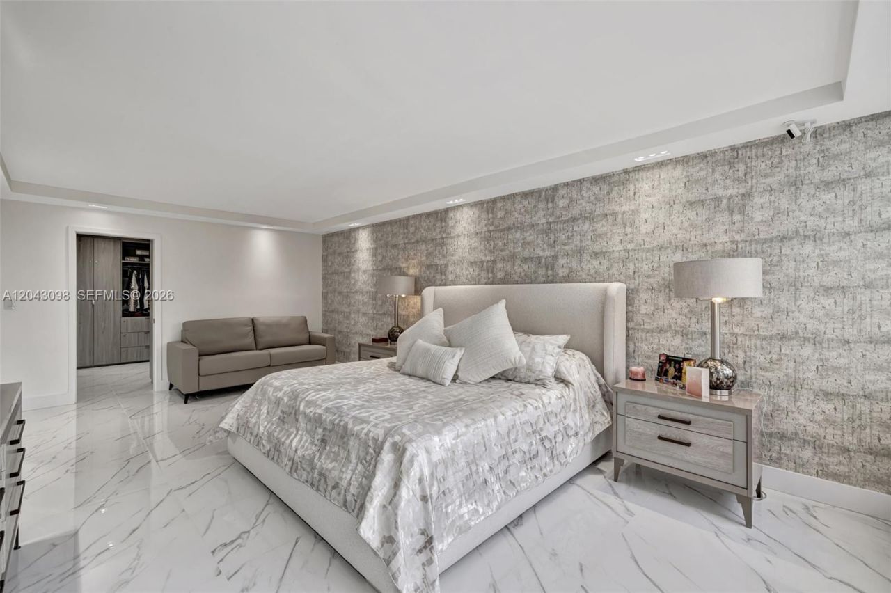 2751 S Ocean Dr , Unit 404N, Hollywood, FL 33019 Photo