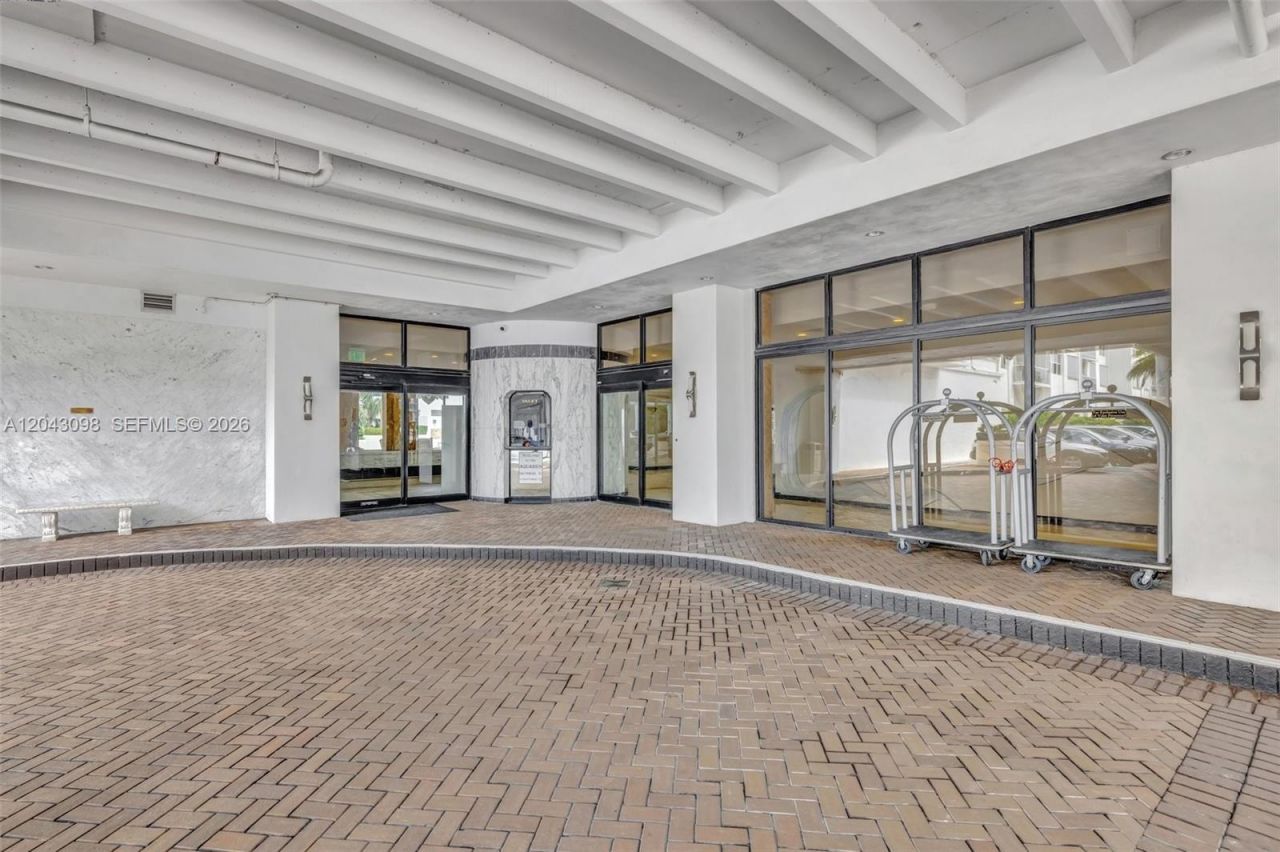 2751 S Ocean Dr , Unit 404N, Hollywood, FL 33019 Photo