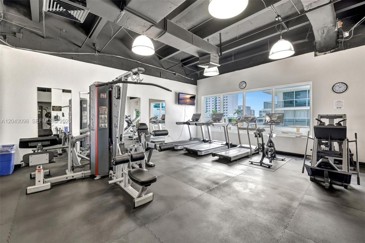 2751 S Ocean Dr , Unit 404N, Hollywood, FL 33019 Photo