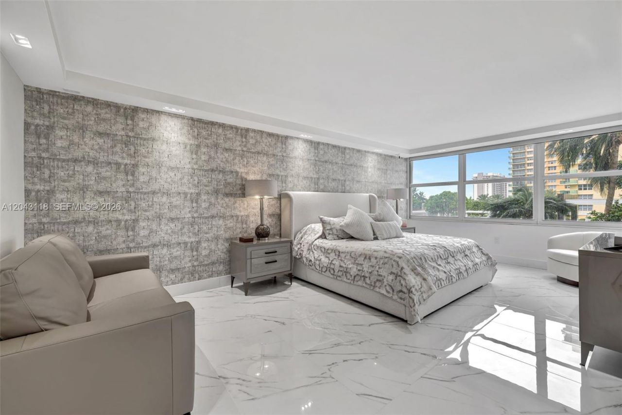 2751 S Ocean Dr , Unit 404N, Hollywood, FL 33019 Photo