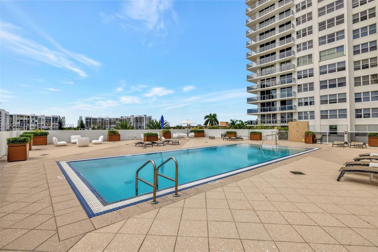 2751 S Ocean Dr , Unit 404N, Hollywood, FL 33019 Photo