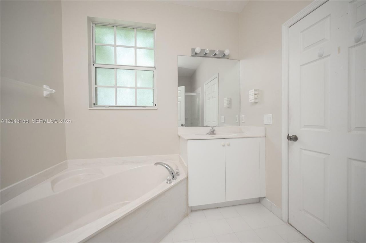 445 NE 21st Ave , Homestead, FL 33033 Photo