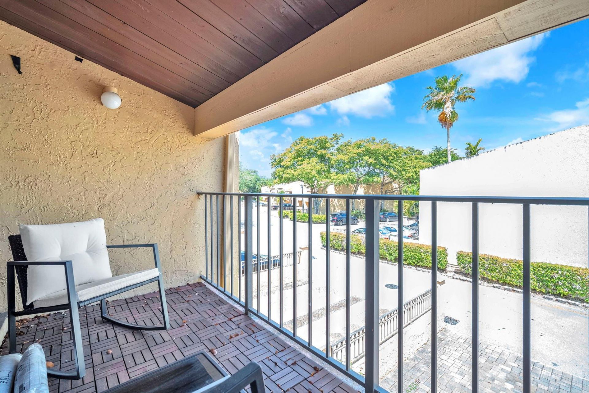 740 E Coco Plum Circle, Unit 3, Plantation, FL 33324 Photo