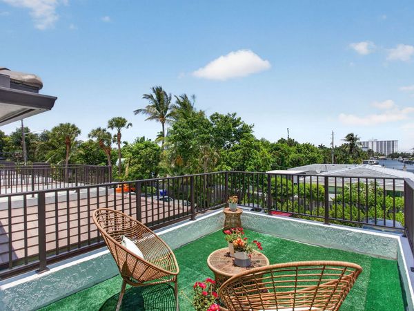 2505 NE 2nd Street, Unit 2505, Pompano Beach, FL 33062
