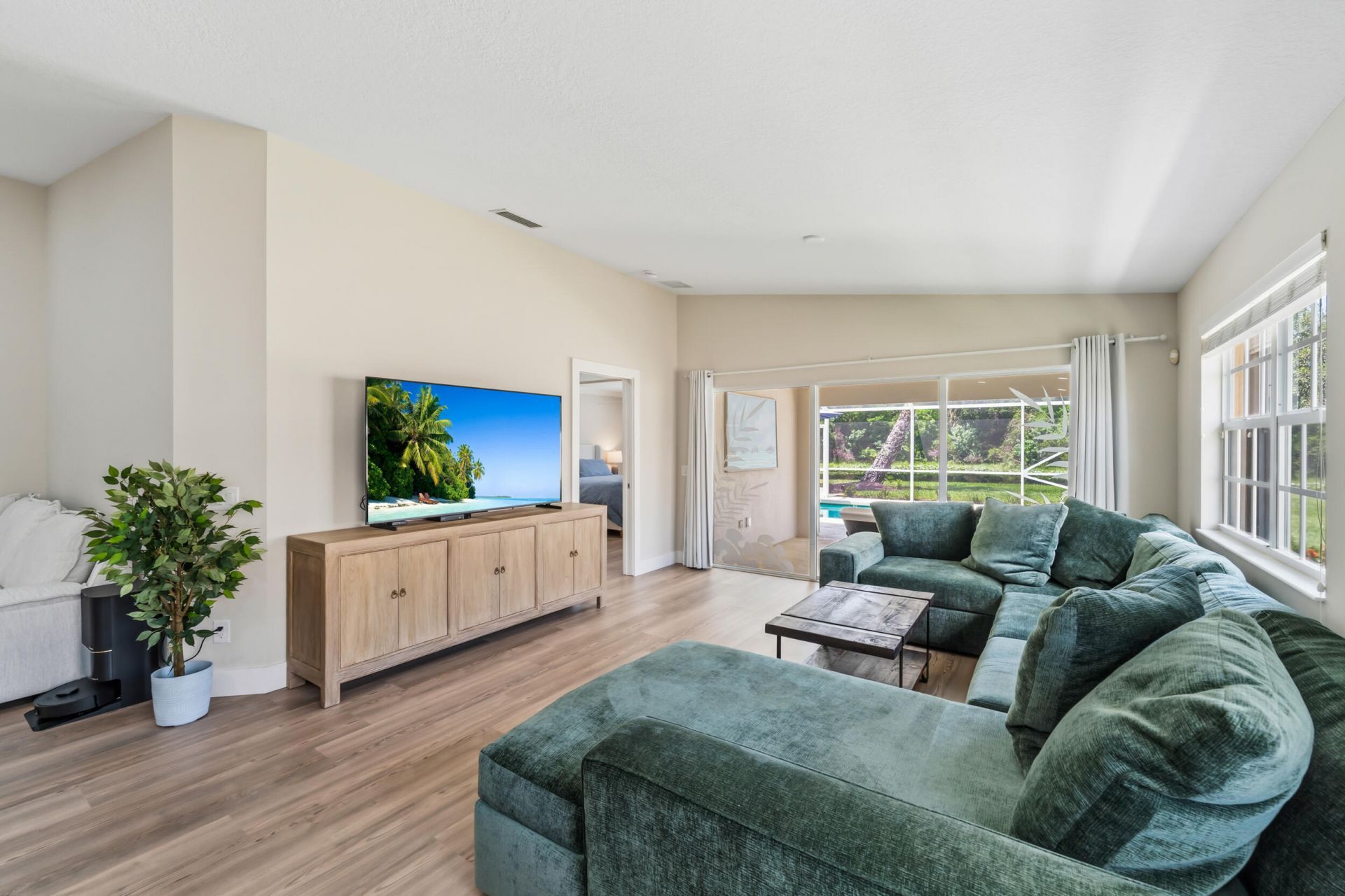 8457 SE Retreat Drive, Hobe Sound, FL 33455 Photo
